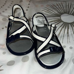 Janie and Jack Navy Blue and White Sandals Patent Leather 12-18 months